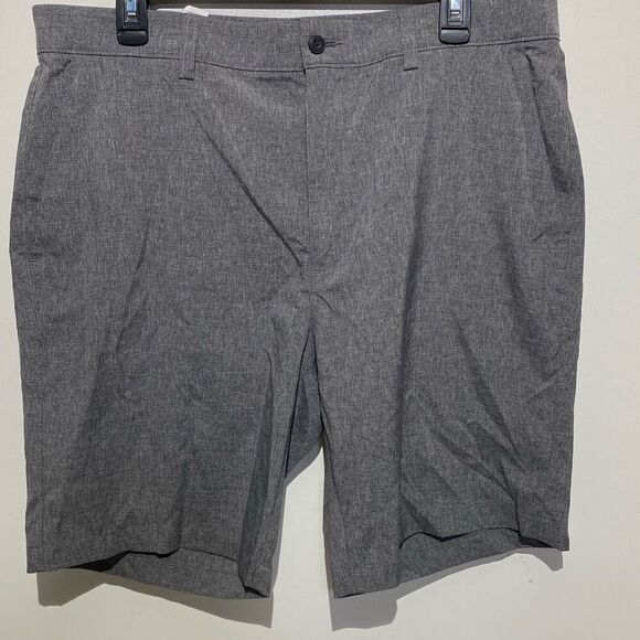 PGA TOUR Men's Gray Stretch Performance Golf Flat Front Shorts Size 36 - Picture 1 of 9